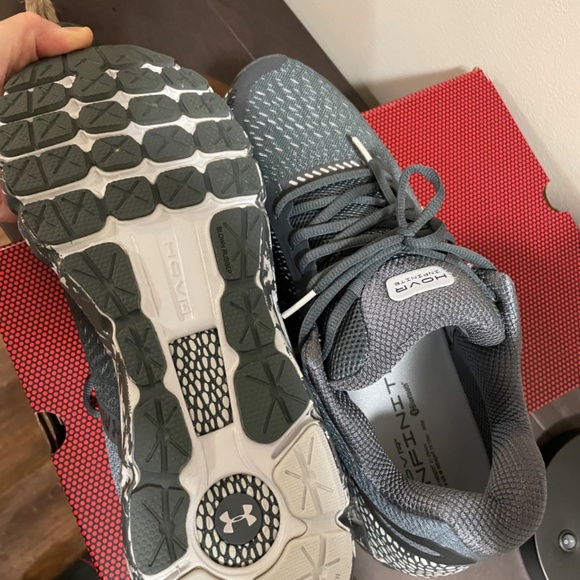 Under Armour Hovar - 12 - Picture 2 of 2